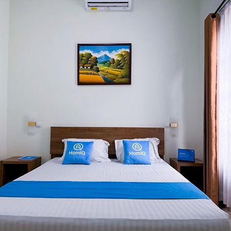 Adiputra Guesthouse 2 By Homiq Ngabean ภายนอก รูปภาพ