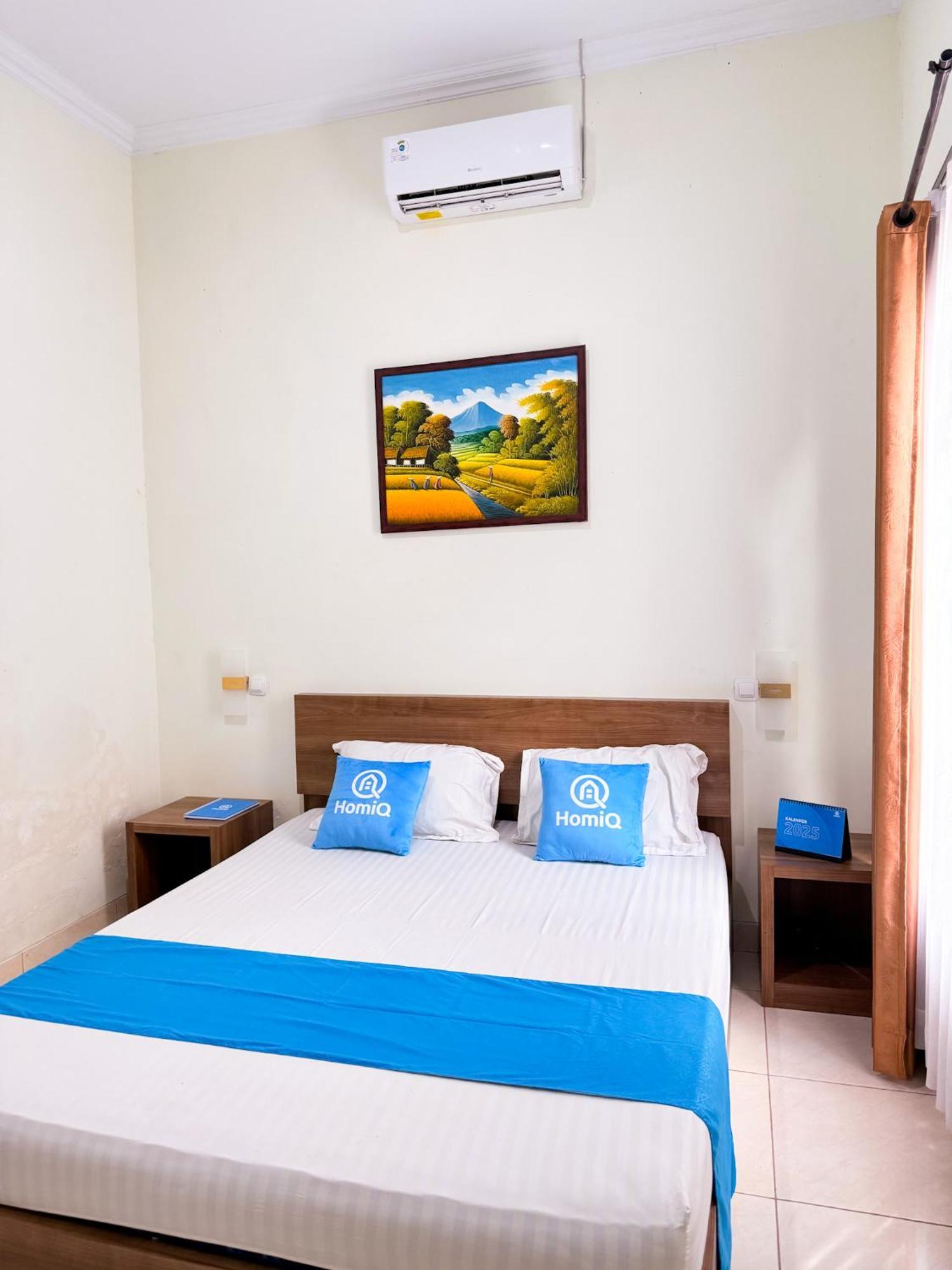 Adiputra Guesthouse 2 By Homiq Ngabean ภายนอก รูปภาพ